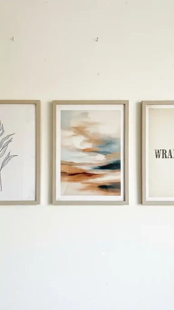 23 Simple Thrifted Home Decor Ideas for a Cozy & Stylish Home 14 Subtle Wall Art Prints